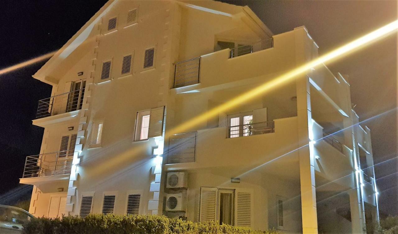 Hvar De Luxe Apartments 1 Hvar Town Exteriör bild
